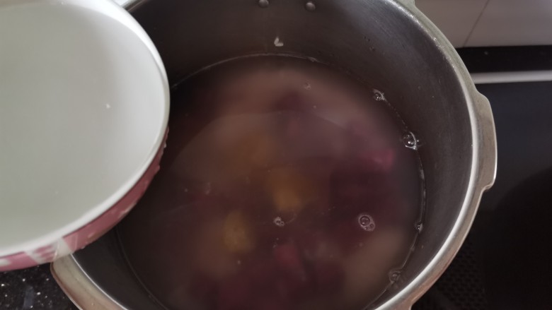 紫薯燕麦粥,加入多食材两倍的水