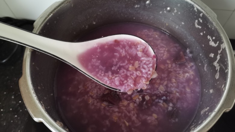 紫薯燕麦粥,完成