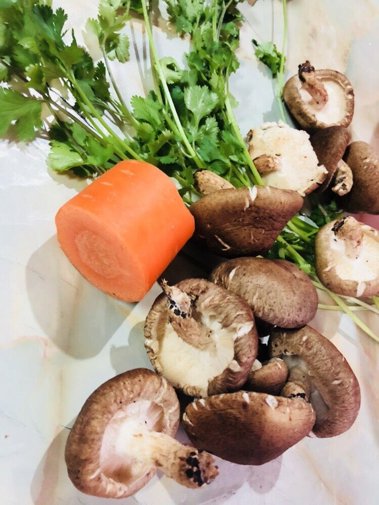 香菇豆腐汤,准备材料