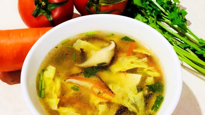 香菇豆腐汤,清鲜爽口的蔬菜汤