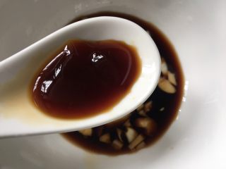 醋泡花生米,半勺蚝油