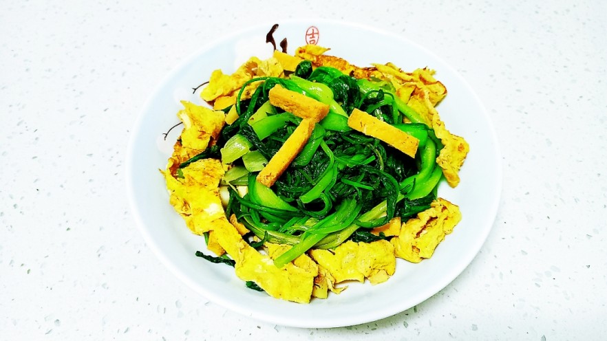 豆腐炒油麦菜、油菜、鸡蛋
