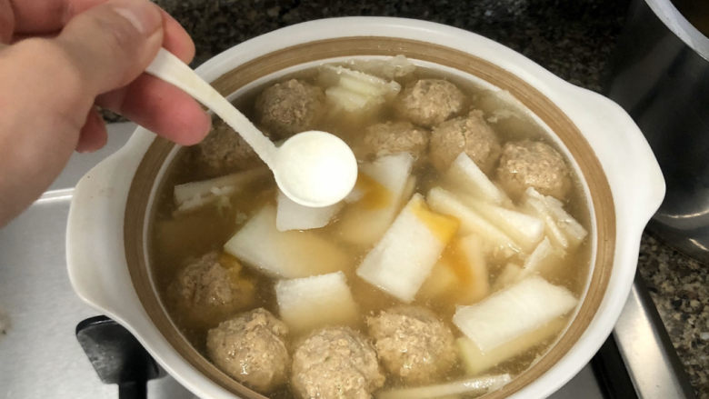 冬瓜肉丸汤➕记忆里的那碗汤,根据个人口味加少许食盐