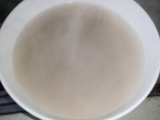 浓香咖喱鸡饭,高汤盛出备用，要过滤干净浮沫