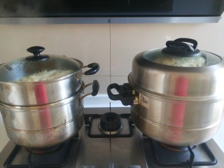 多味大花卷,两锅同时一起出锅。