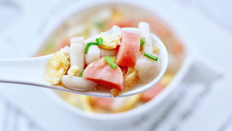 海鲜菇鸡蛋汤,吃上一口超级美味，关键是低脂健康又不长肉肉。