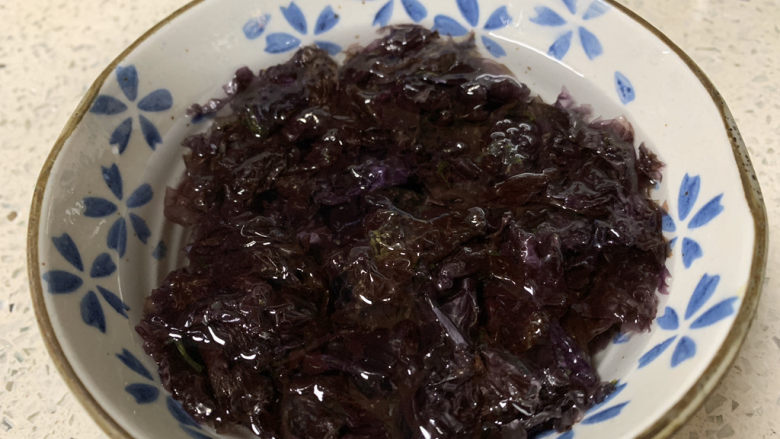 芦笋紫菜汤,清洗一下
