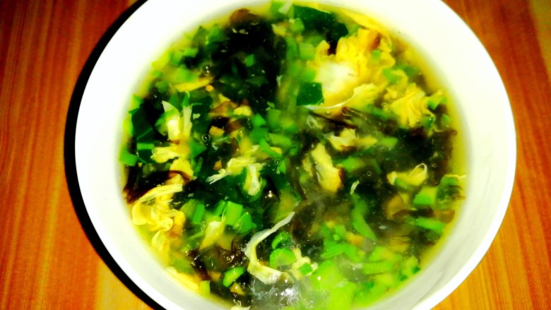 芦笋紫菜汤,成品图。