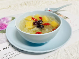 苹果银耳红枣汤,一碗有灵魂的苹果银耳红枣汤，越吃越美丽！
