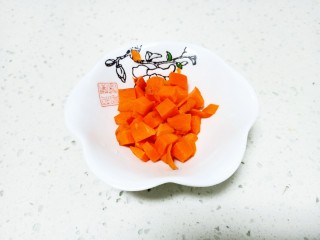 多彩榆钱谷类,胡萝卜切粒