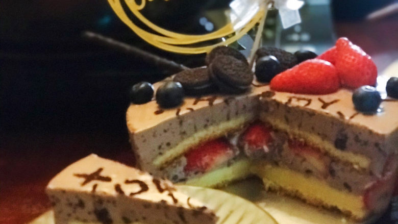 浅湘食光&可可草莓慕斯蛋糕,上桌.......