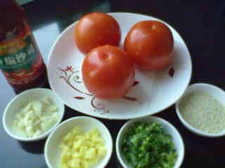 番茄黑鱼片,准备番茄，葱姜蒜
