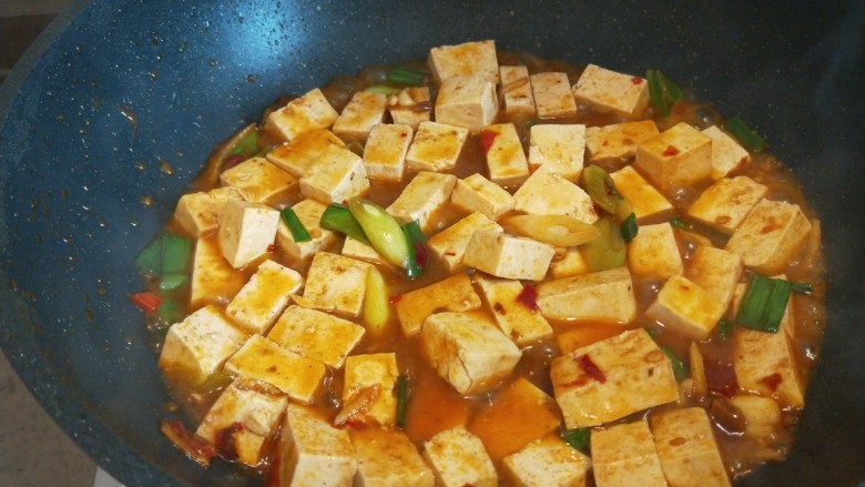 麻辣豆腐,加入花椒。