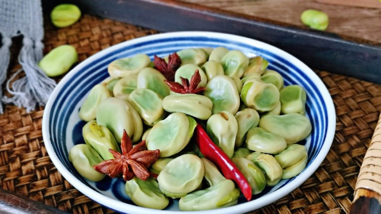 五香蚕豆,简单快手，好吃停不下来，蚕豆正当季，五香蚕豆做起来。