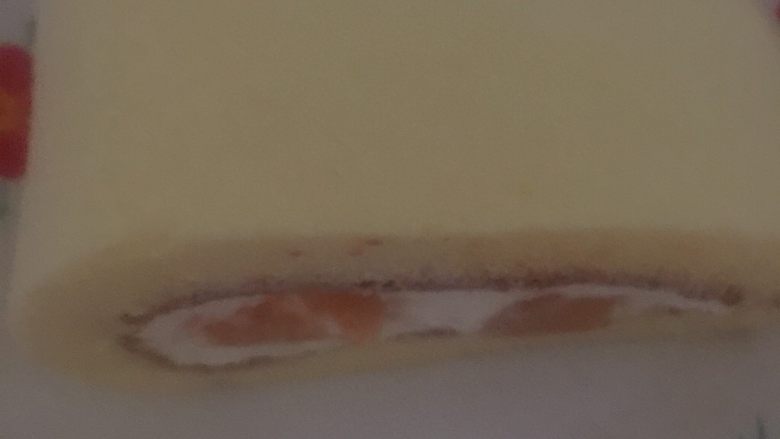 黄桃奶油蛋糕卷,成品^ ^
