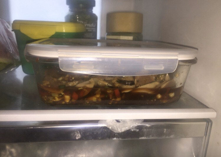 泡椒鸡胗,天热记得入冰箱冷藏，八个小时左右可以吃了。