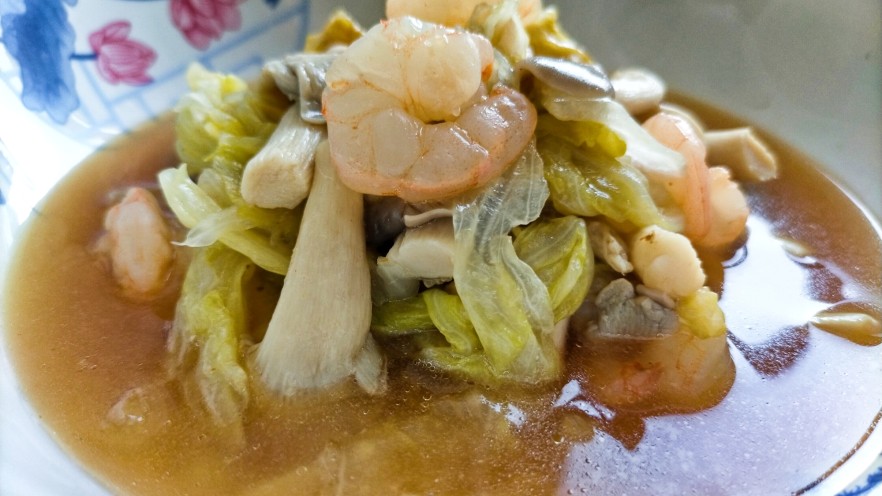 虾仁菌菇煲