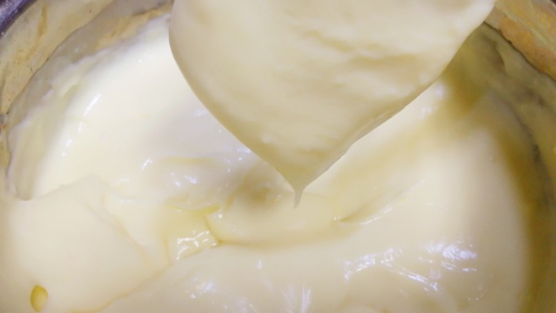 芝士烤牛奶,奶糊没有颗粒，光滑细腻。