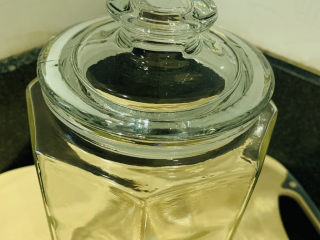 杨梅酒,一个玻璃罐，干净无水，无油，可密封