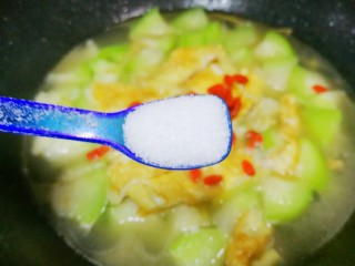 丝瓜蛋汤,1勺盐。
