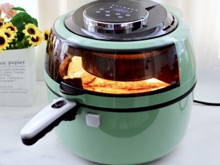 风味烧烤鱼,自带可视窗口，自动带灯的，可以直接看到食物在炸锅里的状态。