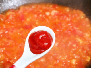 西红柿鸡蛋面,加入番茄酱