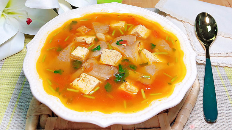 平菇豆腐汤,夏日炎炎，可以治愈你的胃！