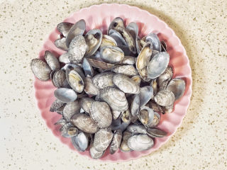 海鲜豆角焖面,过滤出花蛤