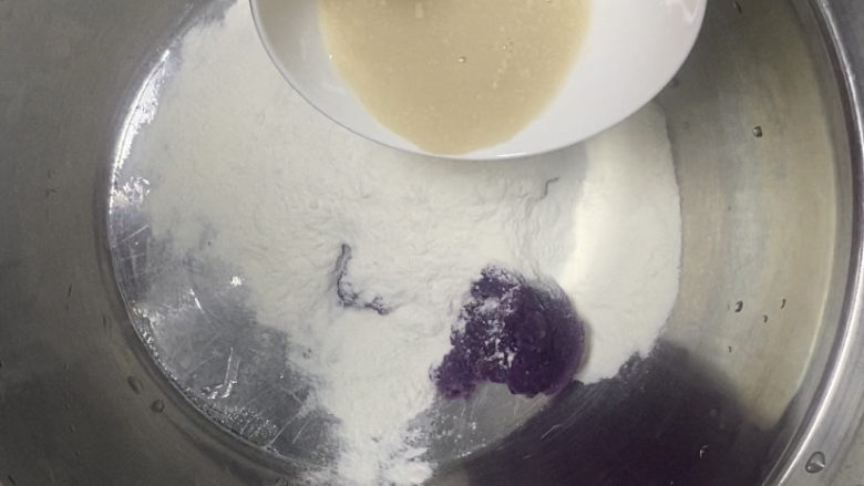 紫薯玫瑰花馒头,加入酵母水