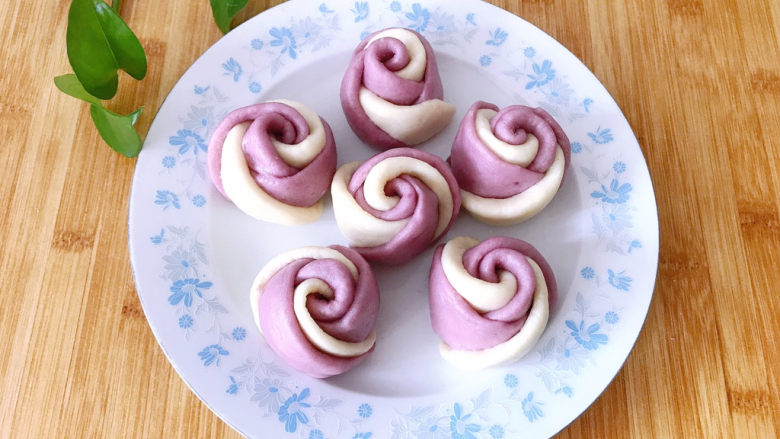 紫薯玫瑰花馒头,紫薯玫瑰花馒头完成！