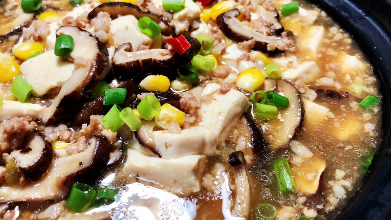 香菇肉末焖豆腐图片图片