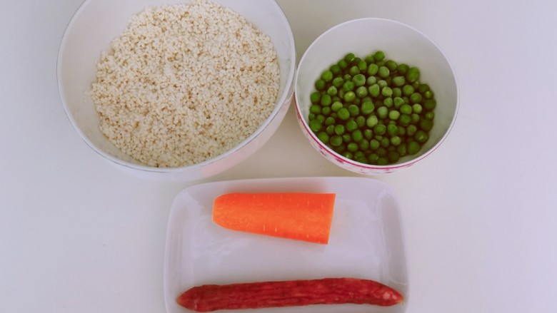 豌豆糯米饭,食材准备好