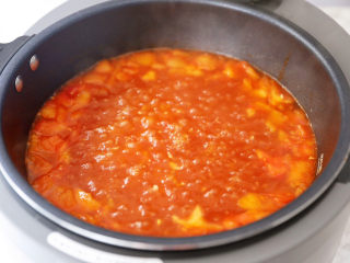 番茄浓汤饺子,大火煮开