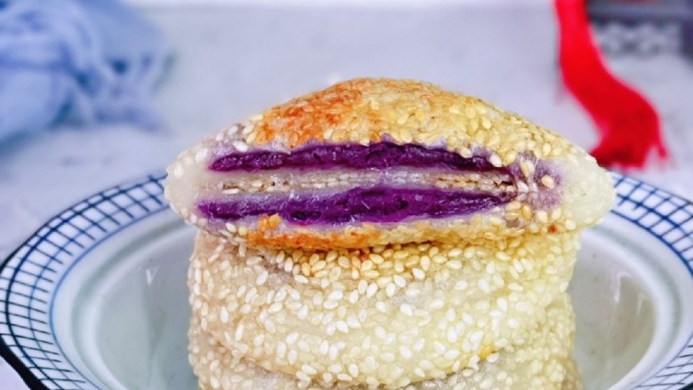 紫薯芝麻饼,做法简单，好吃停不下来。