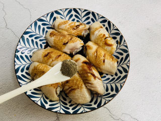 薯片鸡翅,锅胡椒粉