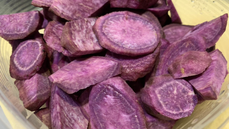 紫薯挞,切薄片