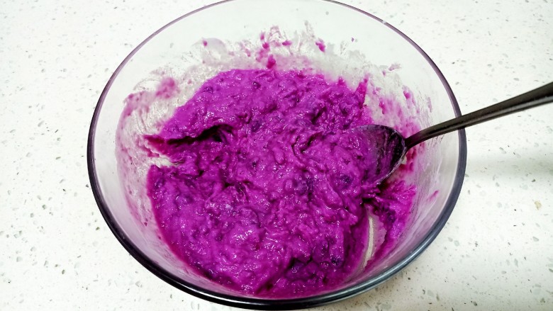 紫薯挞,搅拌均匀