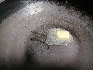 芝士焗土豆泥,小火起锅热化黄油