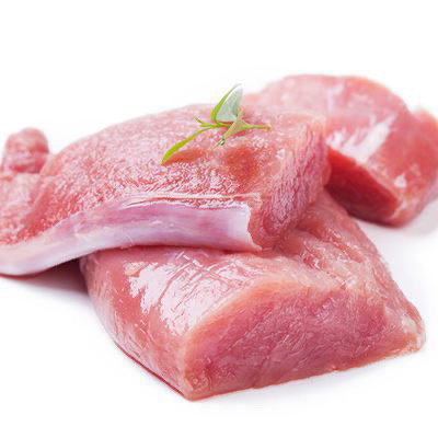 猪肝瘦肉粥,来一块<a style='color:red;display:inline-block;' href='/shicai/ 4430'>里脊肉</a>，一般煮粥的肉应该瘦一点比较好，不适合用五花肉。
