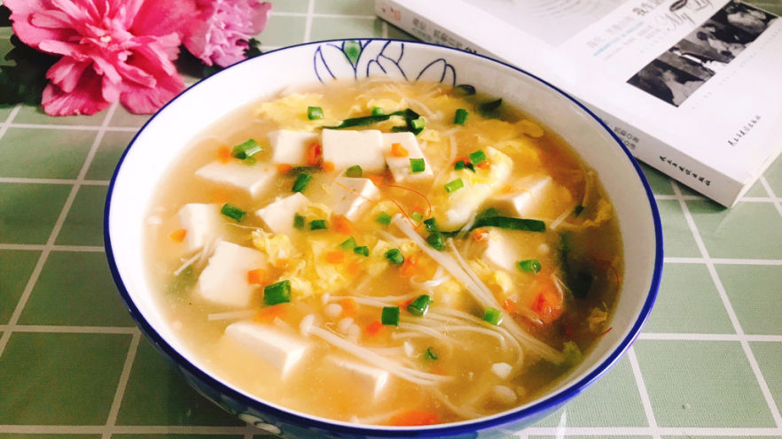 金针菇豆腐汤