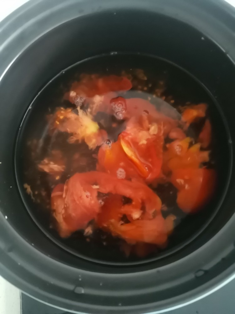西红柿牛肉面,水开放柿子