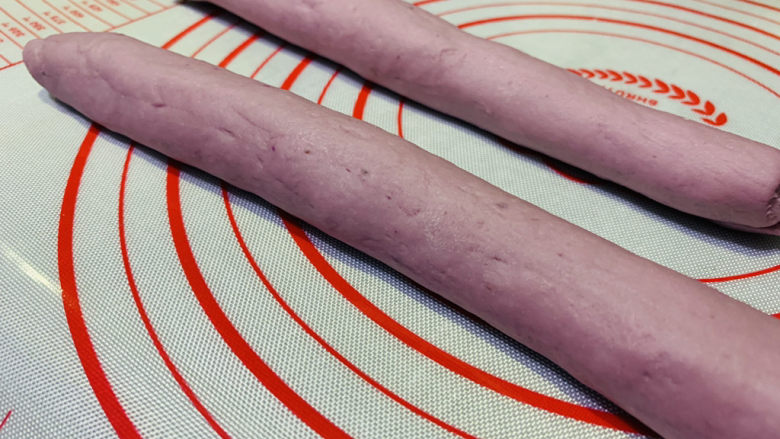 紫薯小馒头,搓细细的长条