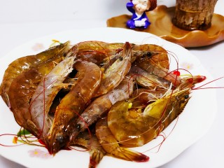 香煎鲫鱼水煮虾,同法腌制基围虾