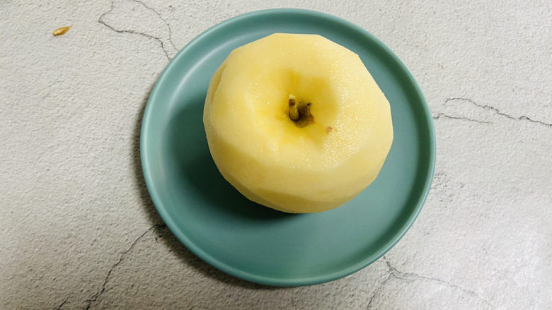 苹果小米粥 营养早餐,苹果洗净去皮