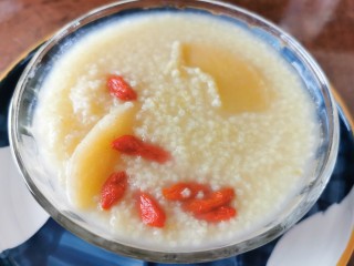 苹果小米粥,美味健康！