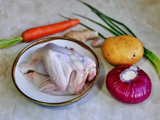 新疆大盘鸡,准备食材。