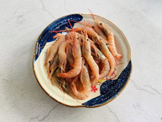 清蒸虾,新鲜的野生大头虾