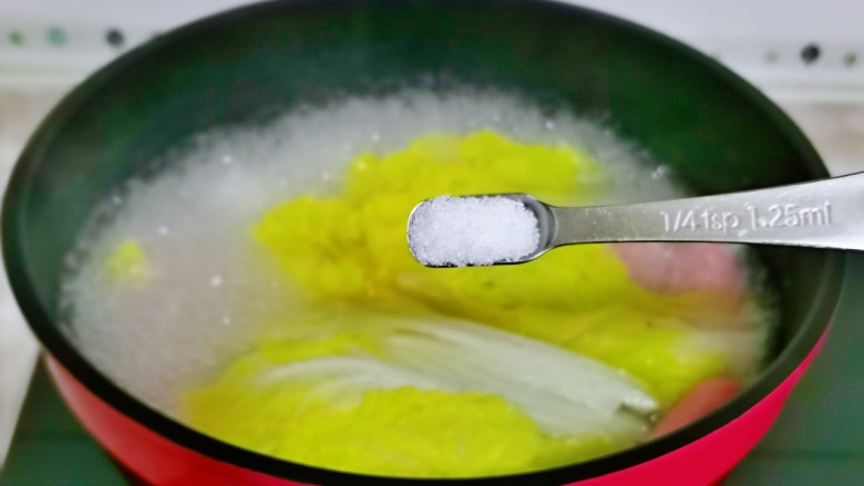 三鲜汤,按个人口味加入盐。