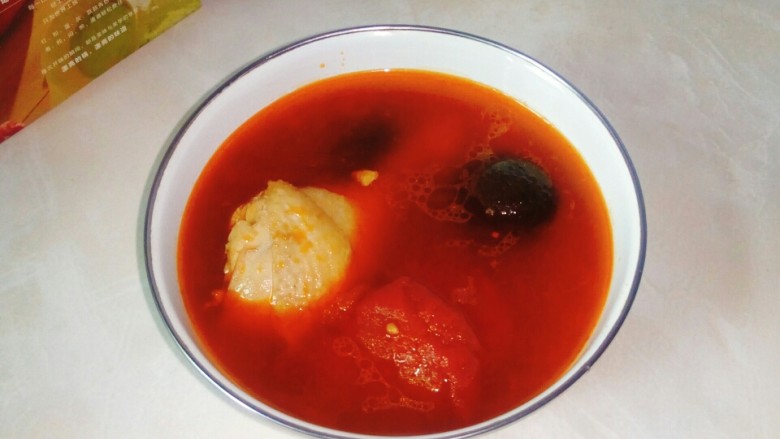西红柿香菇汤,美味、美食共享。