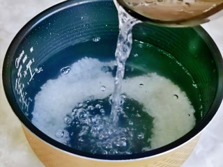 红枣南瓜粥,再加入纯净水。